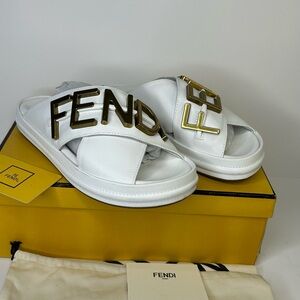 NIB FENDI Logo-embellished leather slides Size 38
